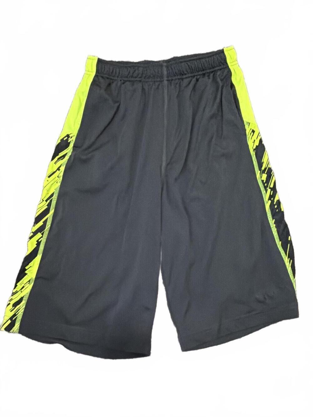Nike Boys Dri-FIT Athletic Shorts XL